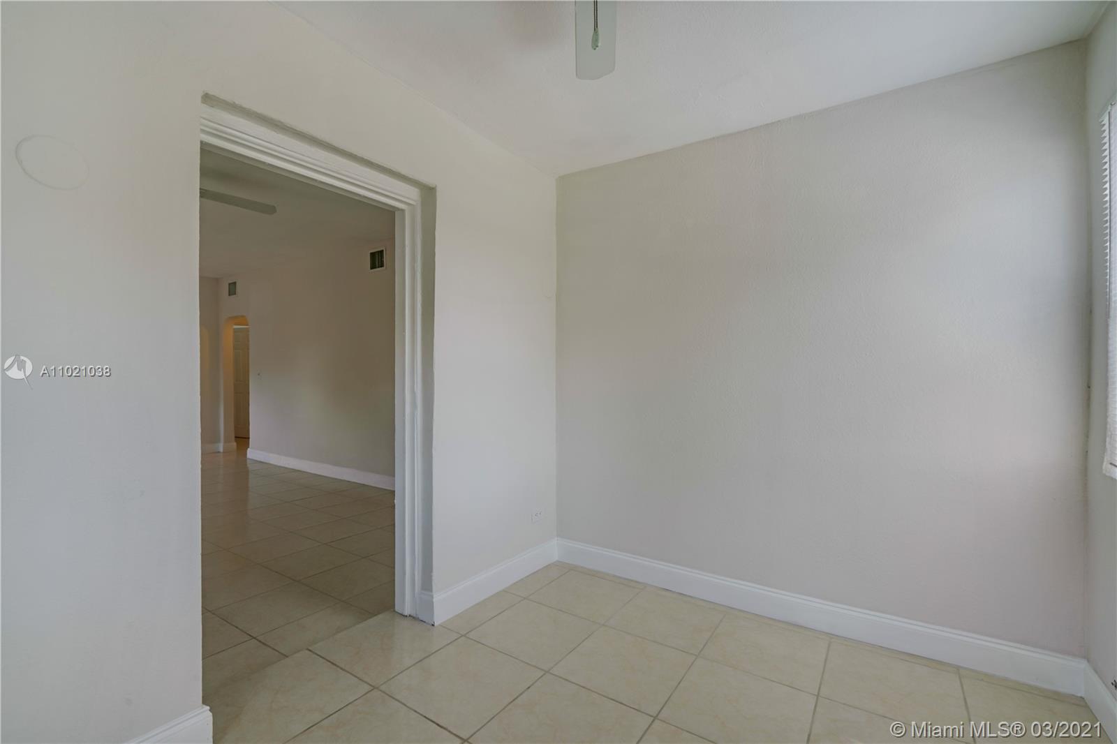 See details / 1800 sq. ft. $ 2021-03-31 0 Photo