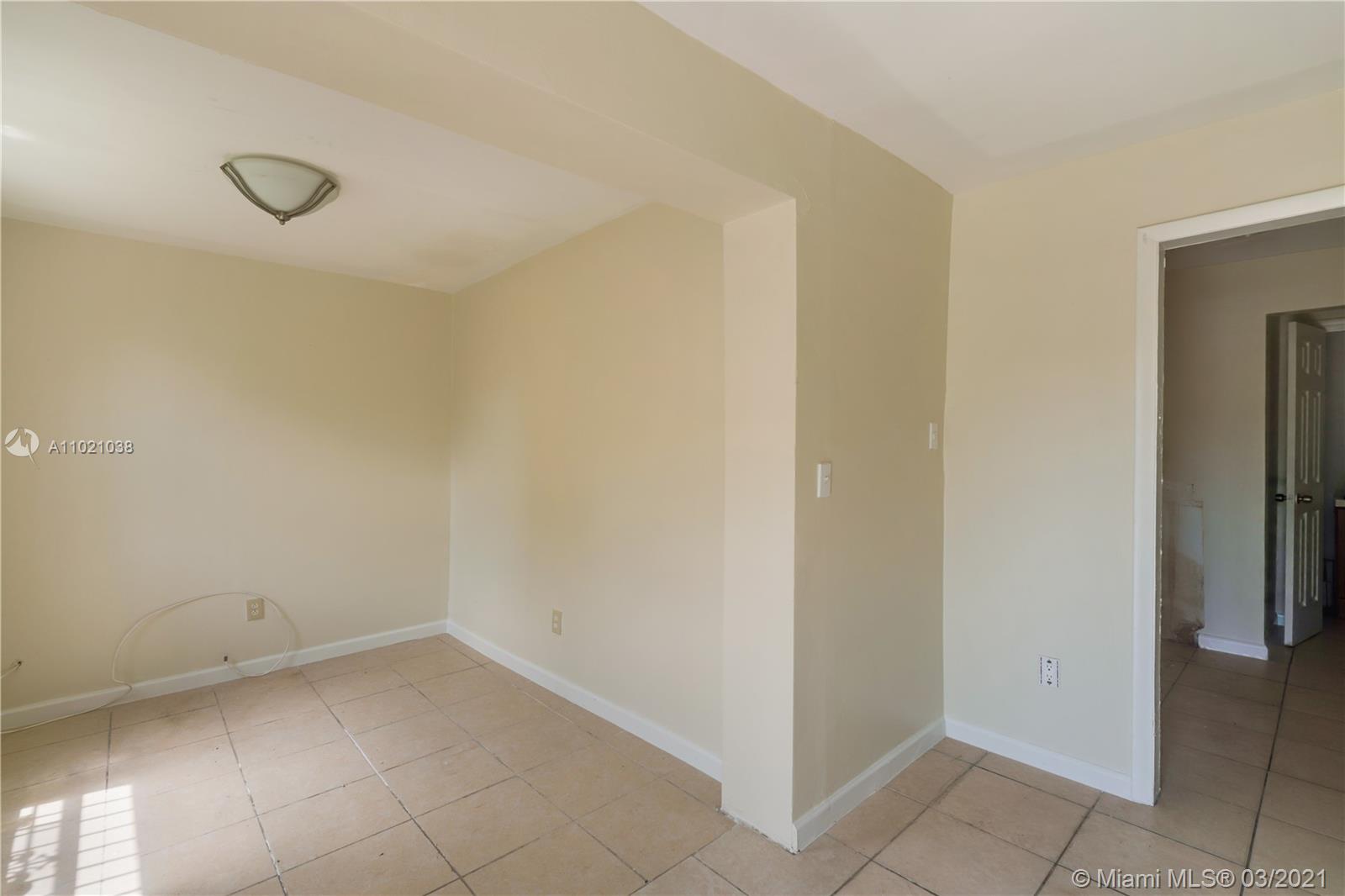 See details / 1800 sq. ft. $ 2021-03-31 0 Photo