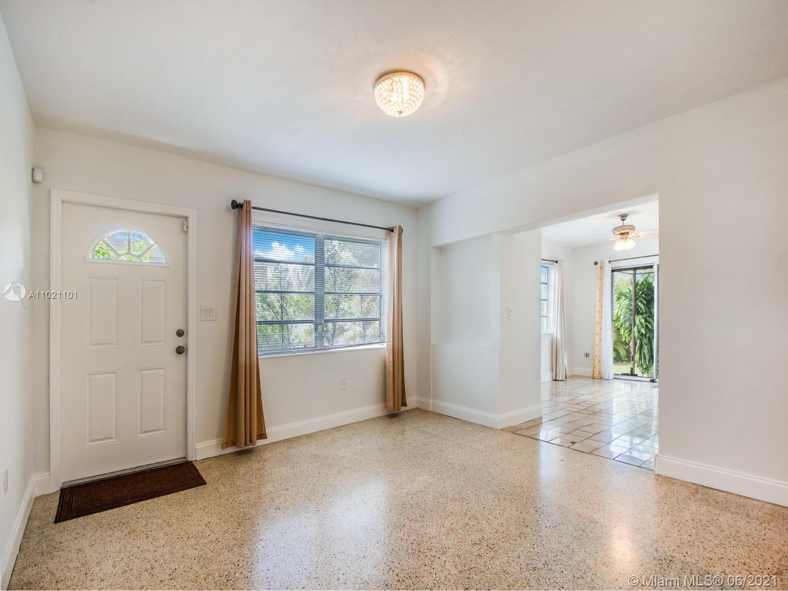 See details / 1250 sq. ft. $ 2021-04-16 0 Photo