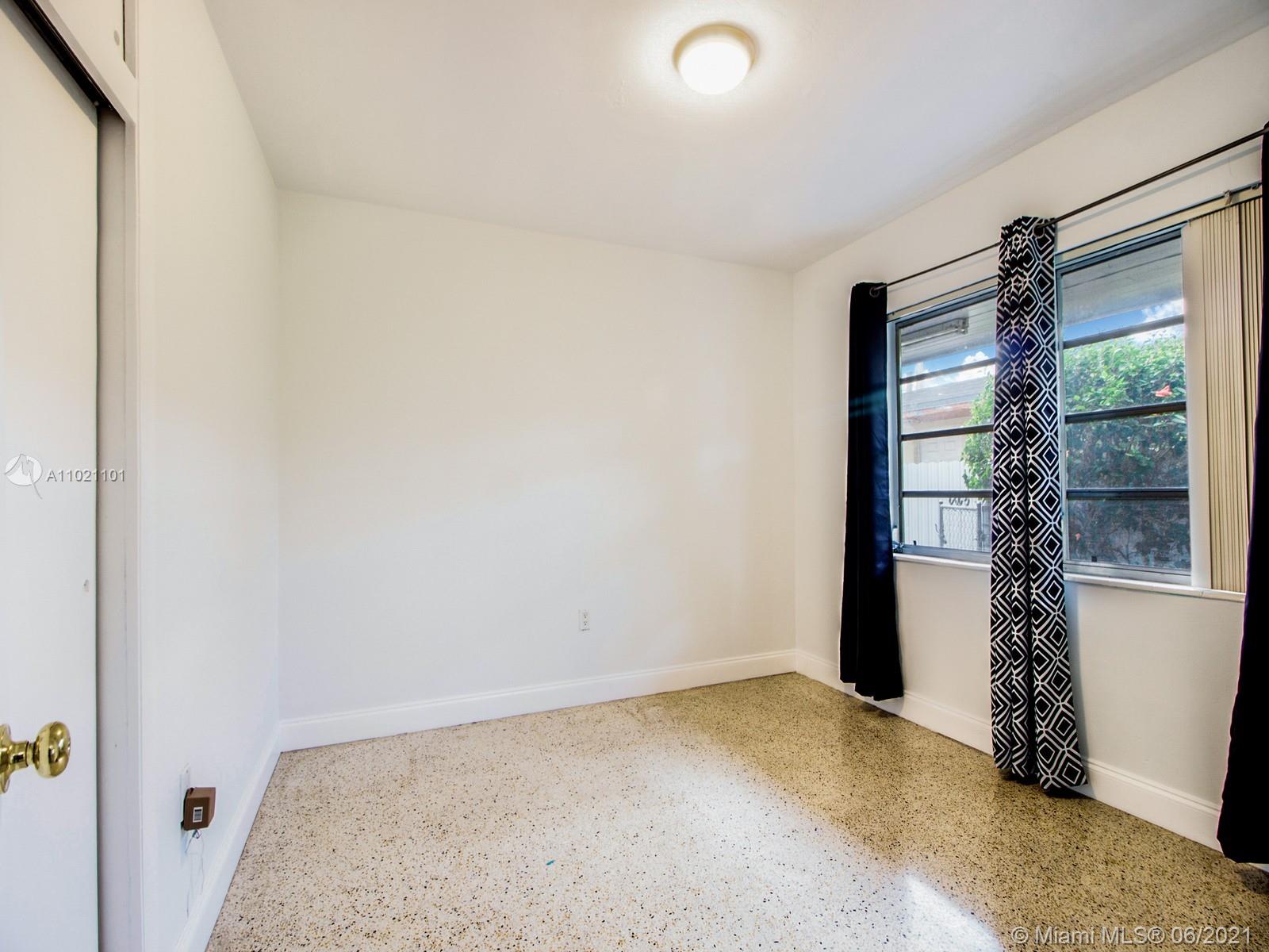 See details / 1250 sq. ft. $ 2021-04-16 0 Photo