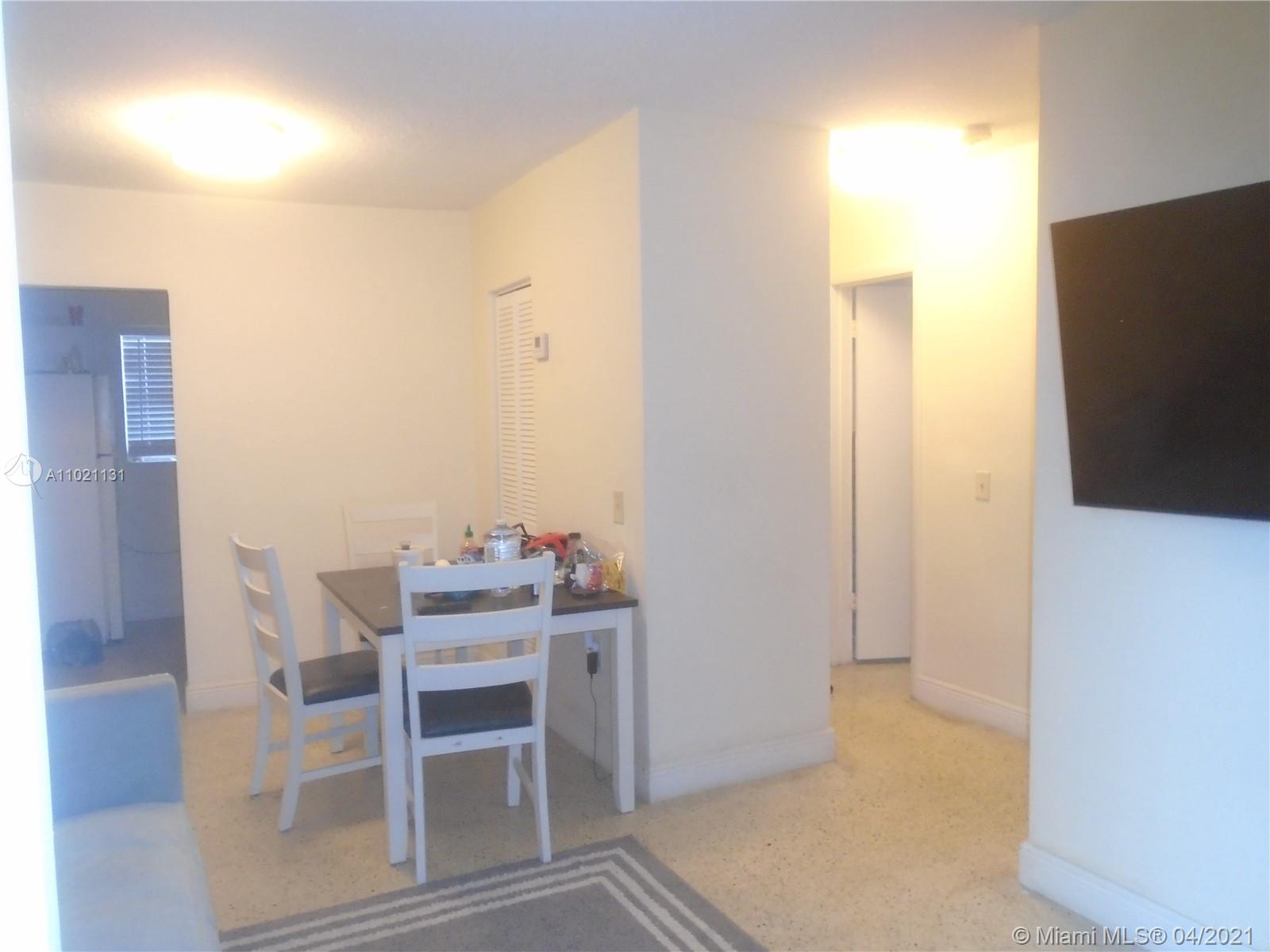 See details / 4726 sq. ft. $ 2021-03-31 0 Photo