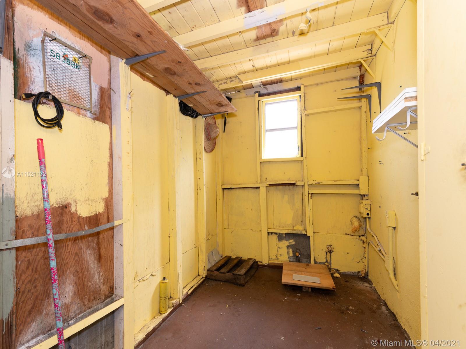 See details / 1762 sq. ft. $ 2021-03-31 0 Photo
