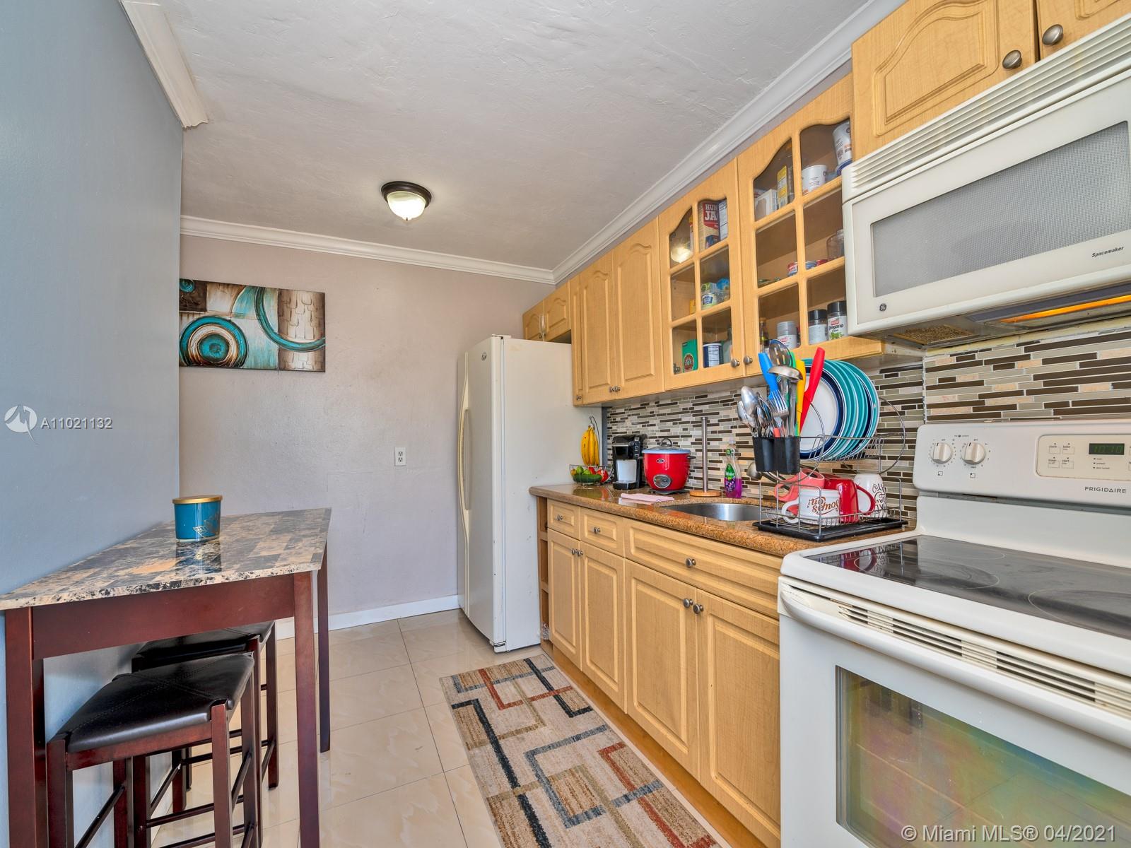 See details / 1762 sq. ft. $ 2021-03-31 0 Photo
