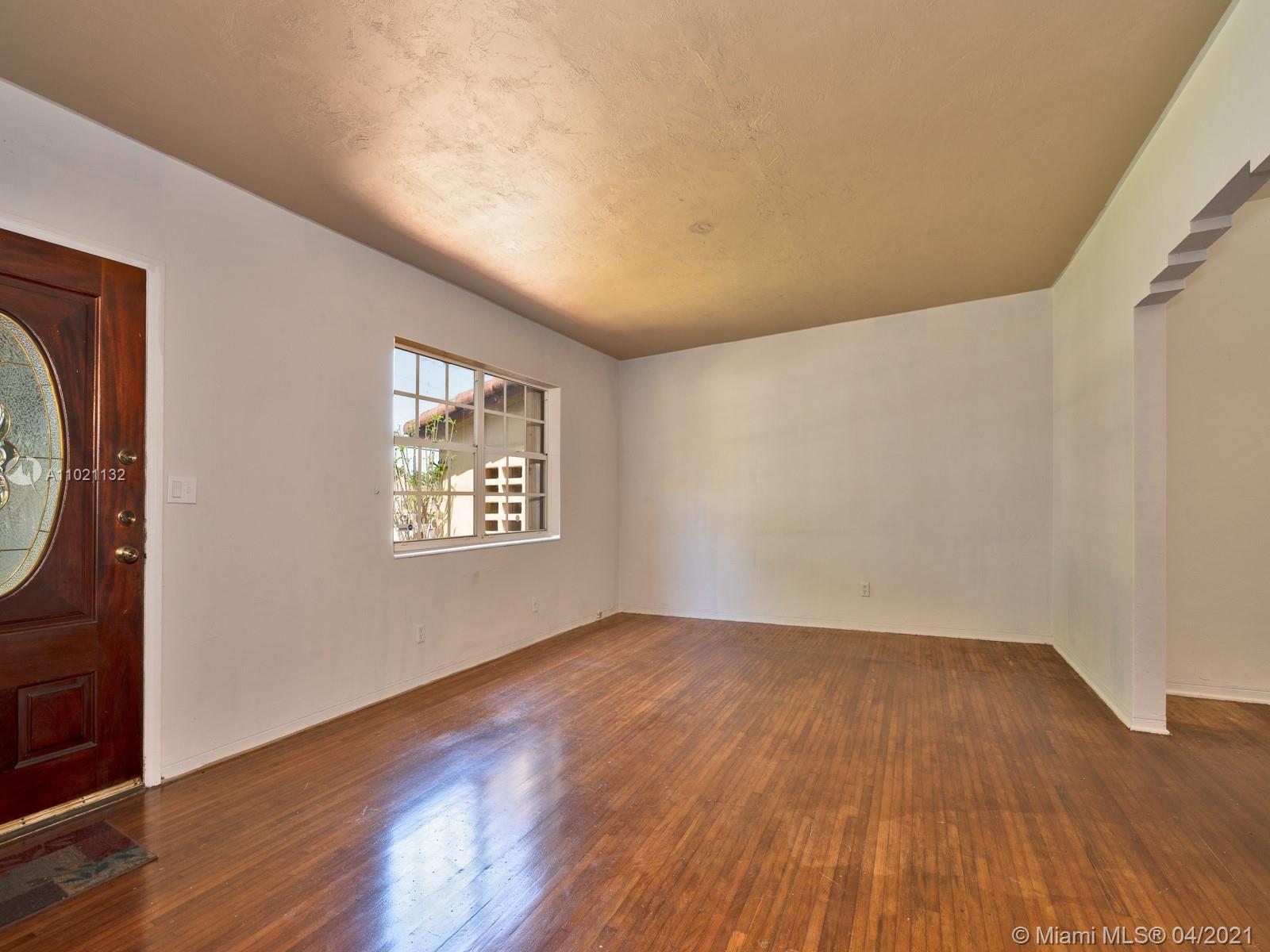See details / 1762 sq. ft. $ 2021-03-31 0 Photo