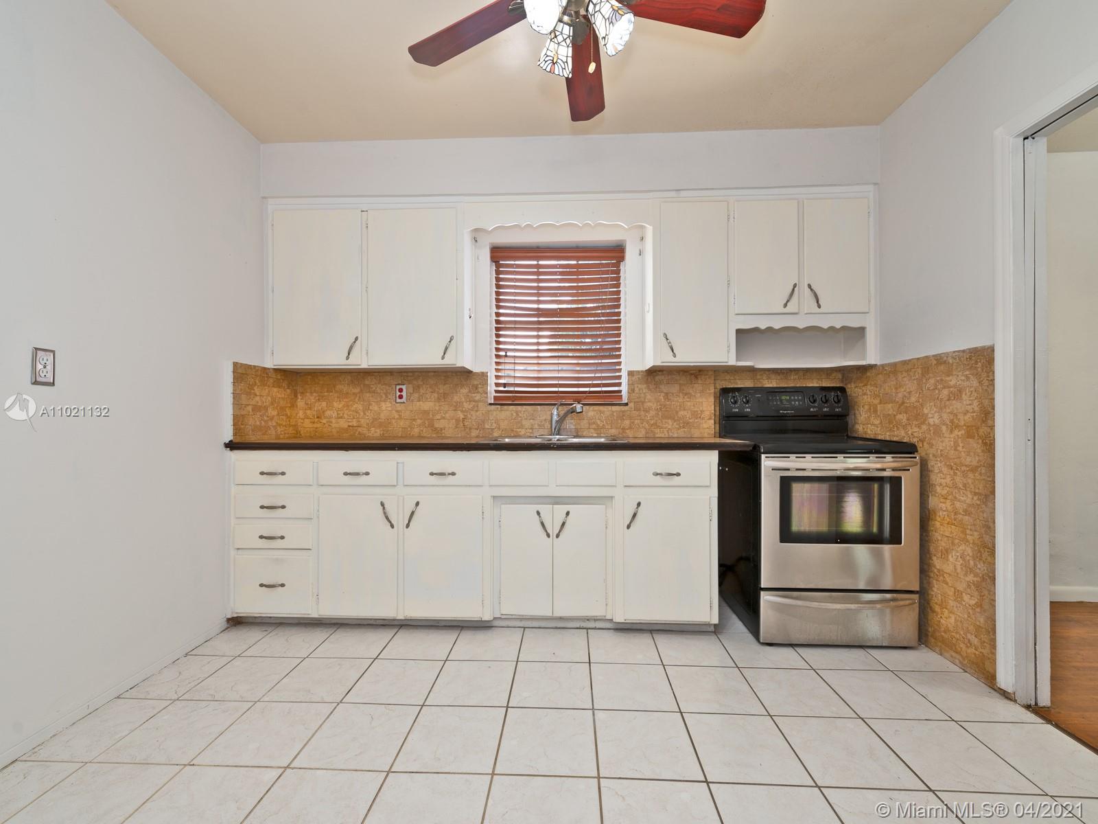 See details / 1762 sq. ft. $ 2021-03-31 0 Photo
