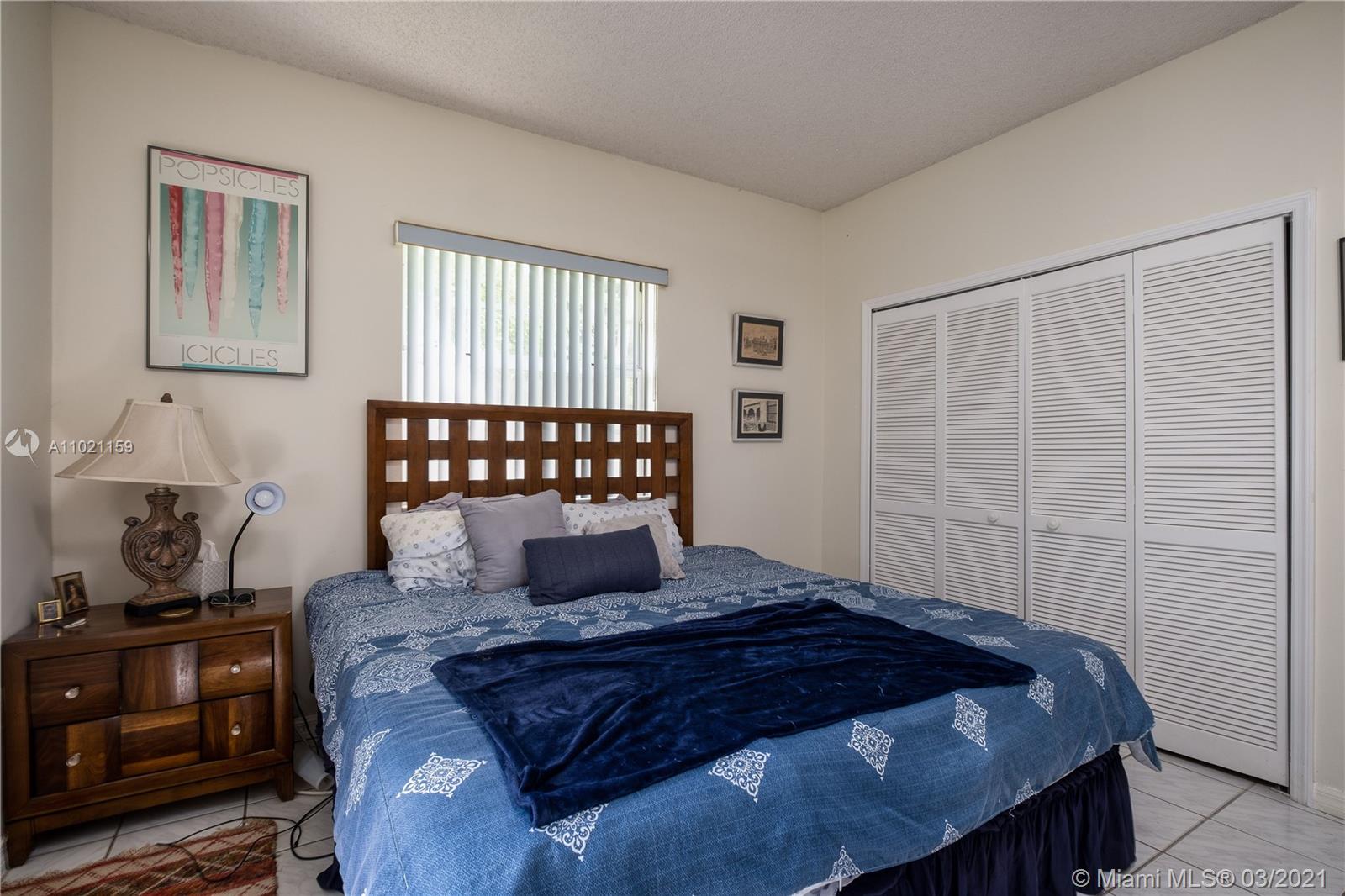 See details / 2468 sq. ft. $ 2021-03-31 0 Photo