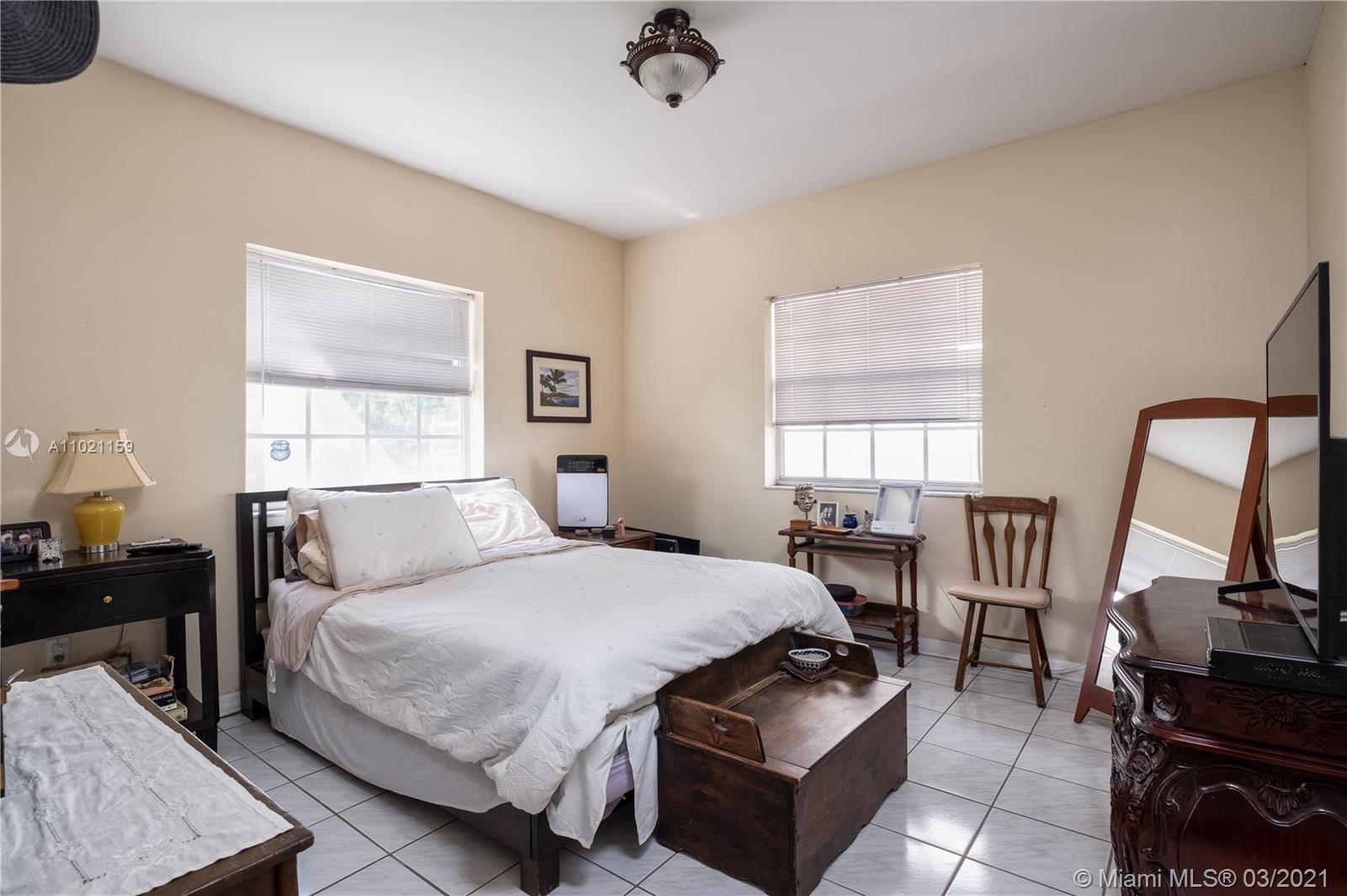 See details / 2468 sq. ft. $ 2021-03-31 0 Photo