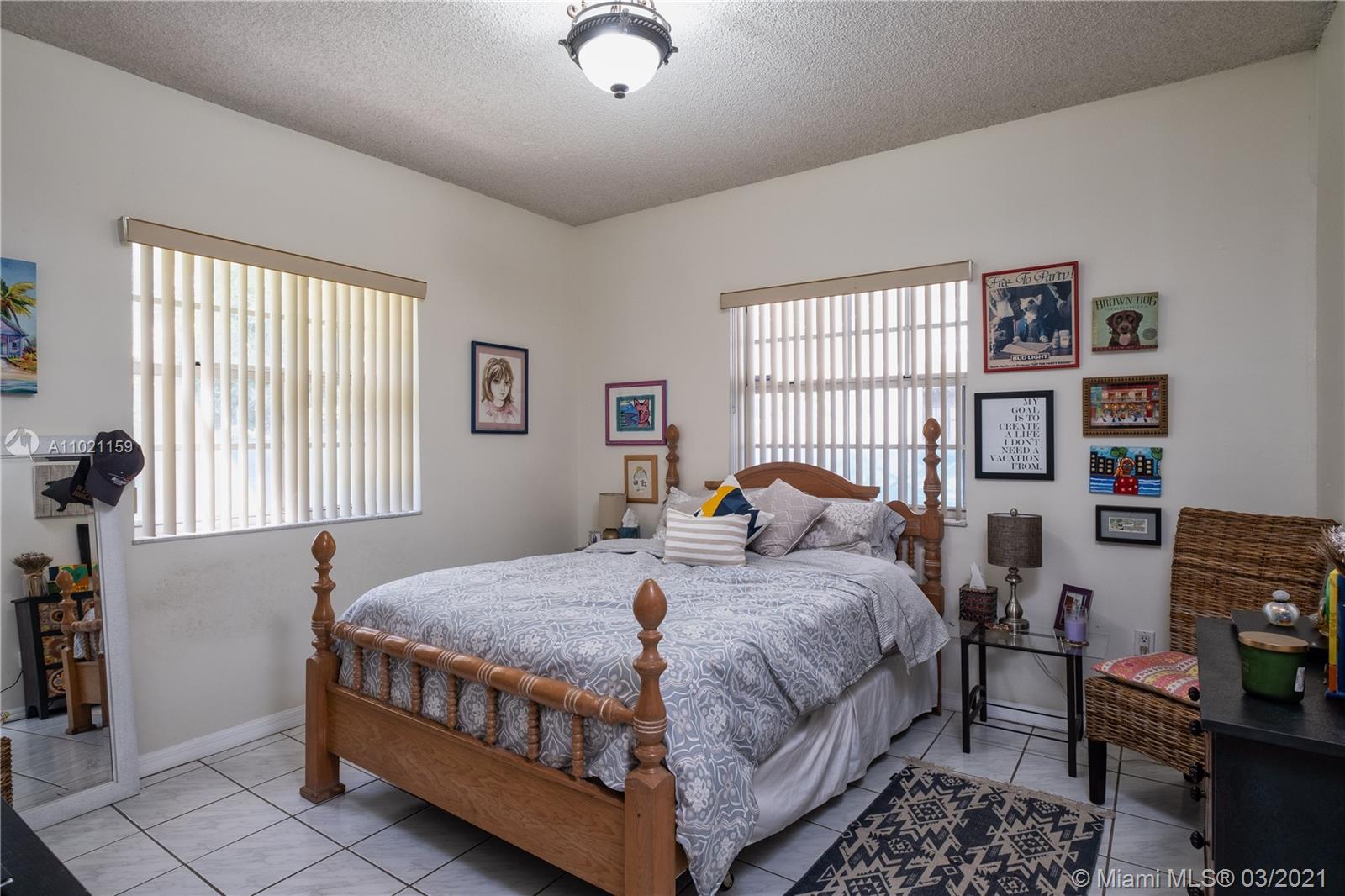 See details / 2468 sq. ft. $ 2021-03-31 0 Photo