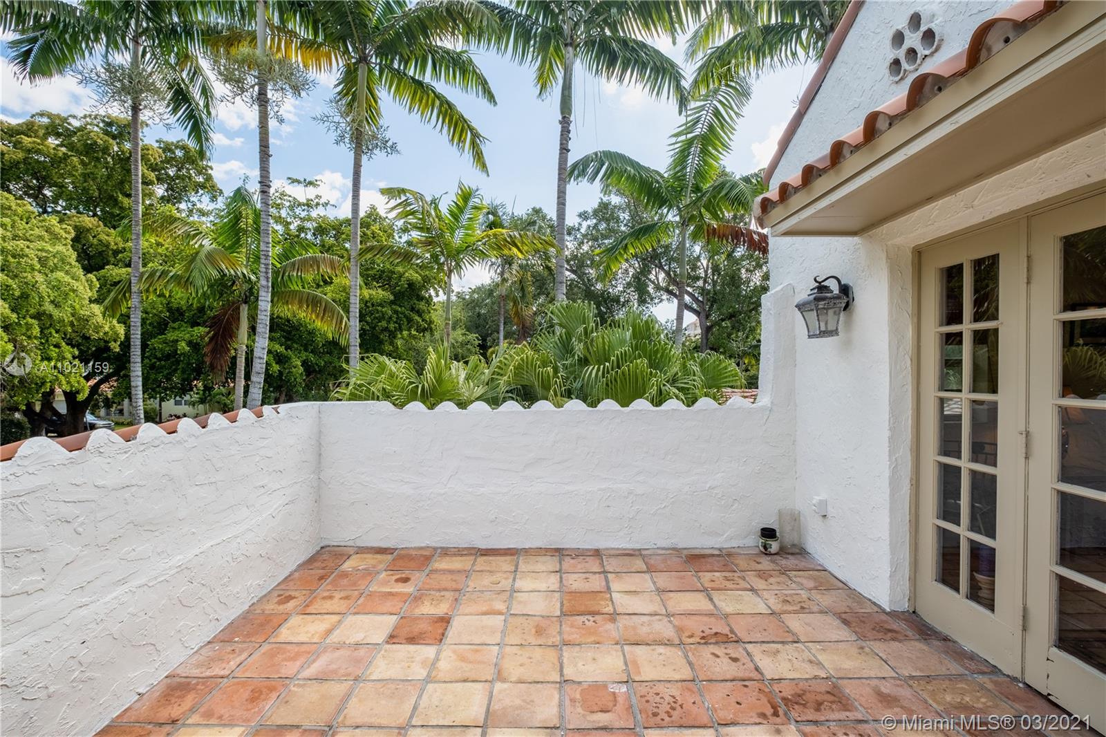 See details / 2468 sq. ft. $ 2021-03-31 0 Photo
