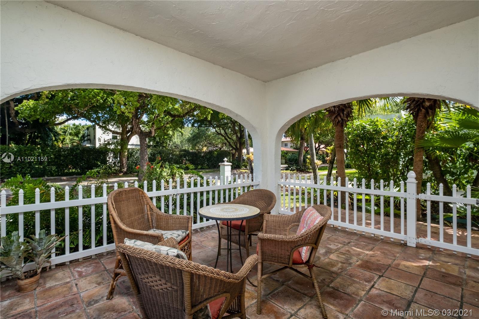 See details / 2468 sq. ft. $ 2021-03-31 0 Photo