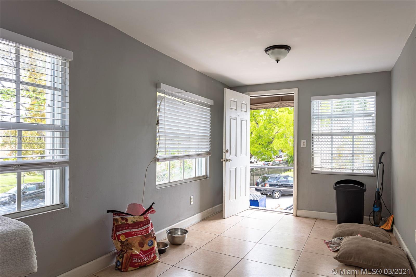 See details / 2119 sq. ft. $ 2021-03-31 0 Photo