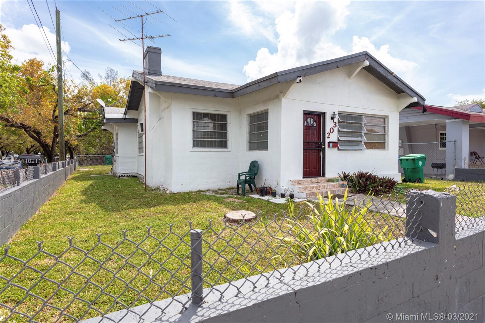 See details / 2119 sq. ft. $ 2021-03-31 0 Photo