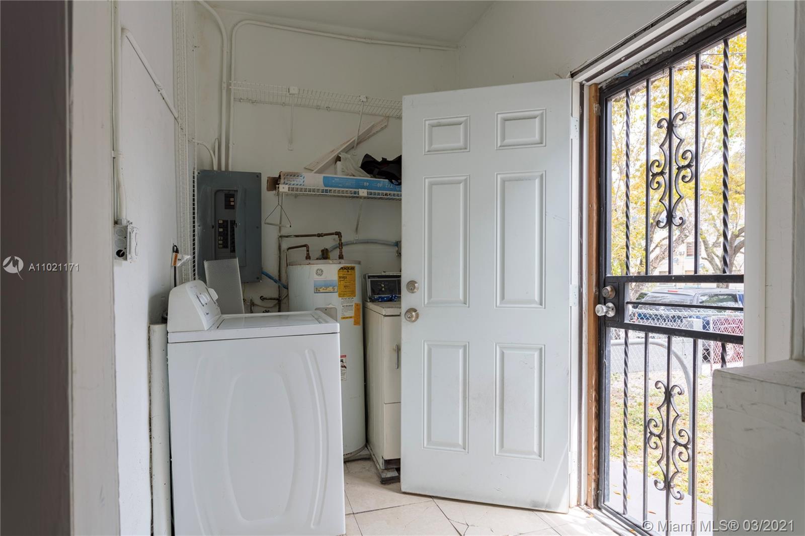 See details / 2119 sq. ft. $ 2021-03-31 0 Photo