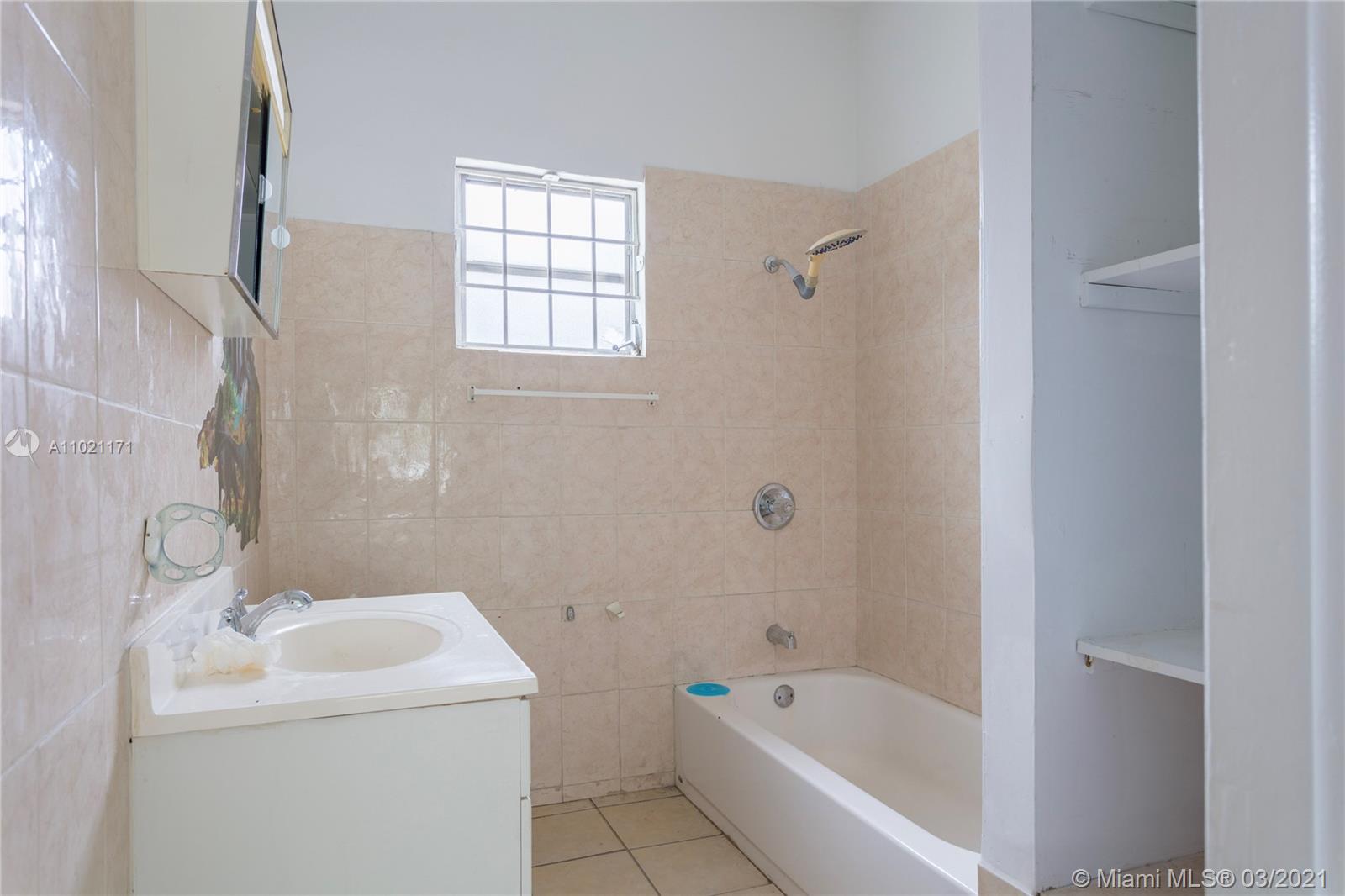 See details / 2119 sq. ft. $ 2021-03-31 0 Photo