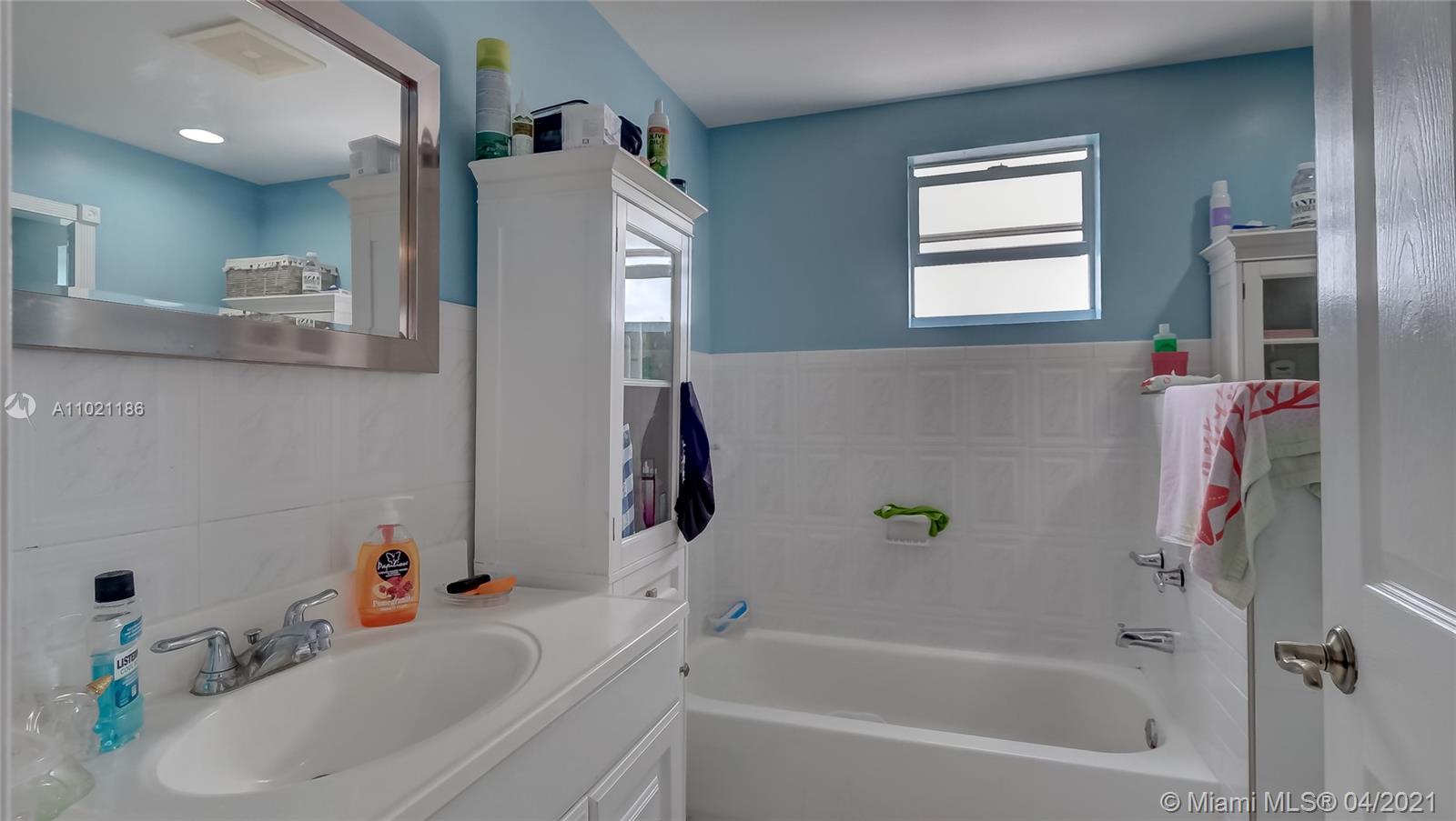 See details / 2624 sq. ft. $ 2021-03-31 0 Photo