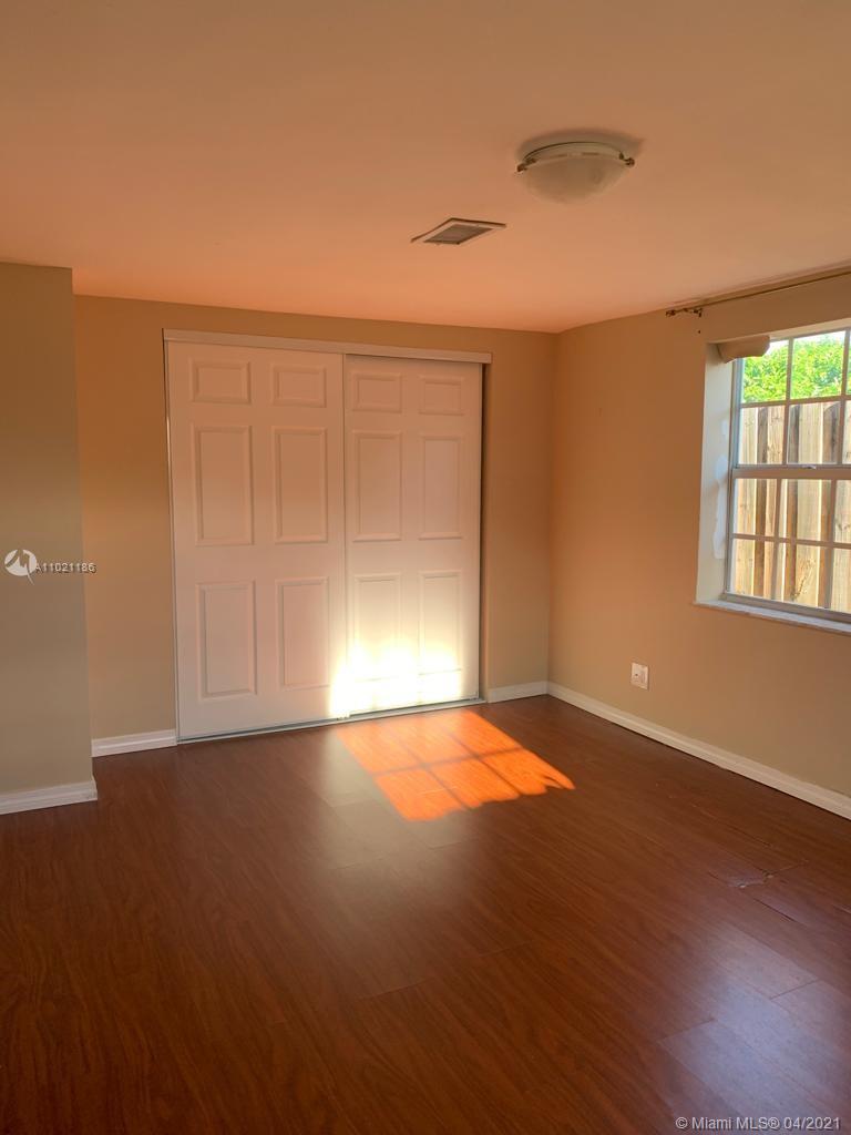 See details / 2624 sq. ft. $ 2021-03-31 0 Photo