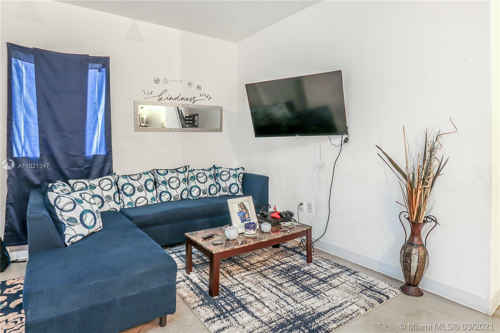 See details / 2228 sq. ft. $ 2021-03-31 0 Photo