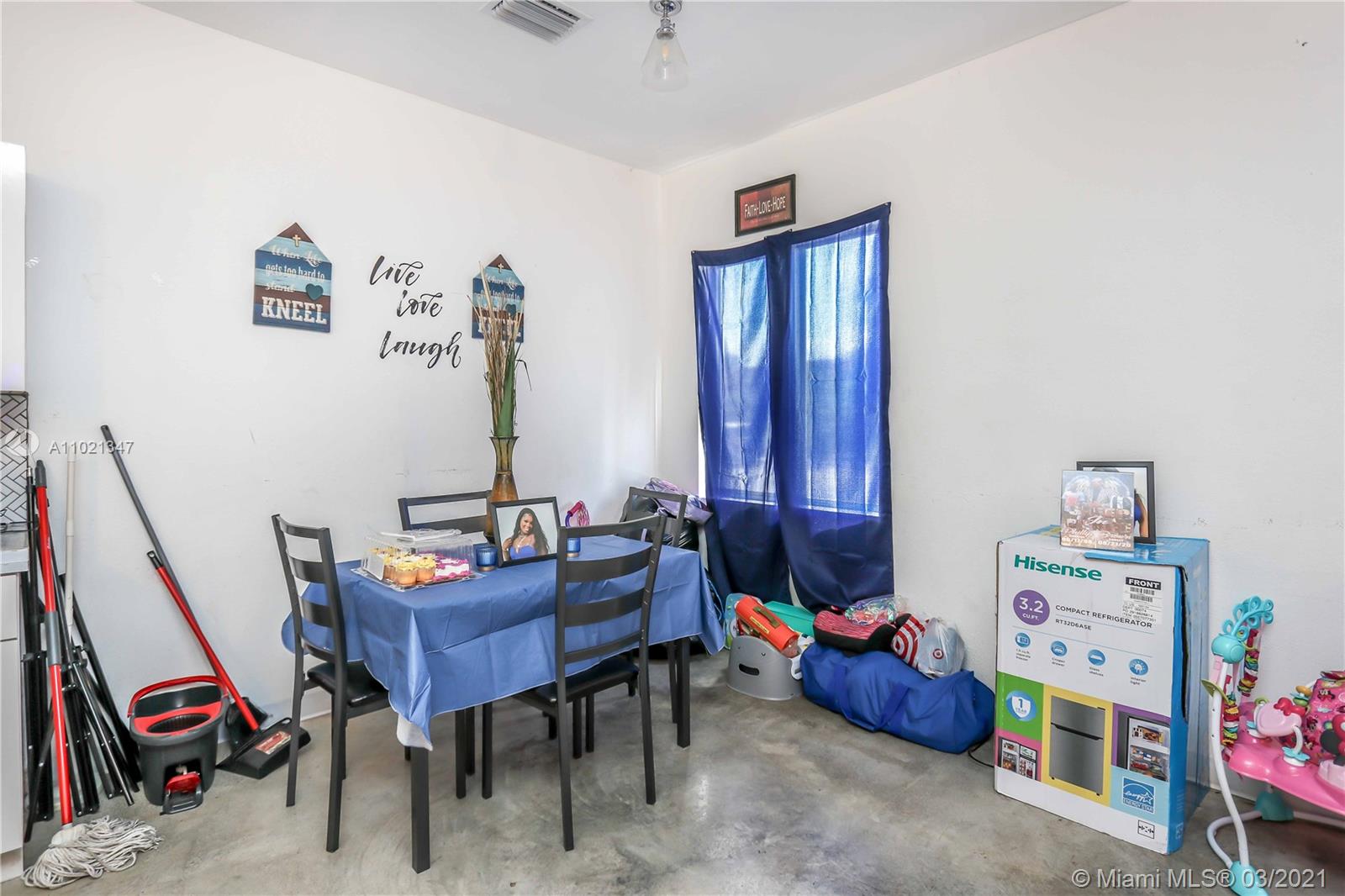 See details / 2228 sq. ft. $ 2021-03-31 0 Photo