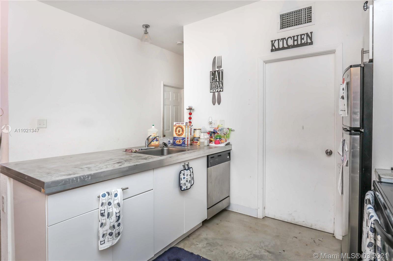 See details / 2228 sq. ft. $ 2021-03-31 0 Photo