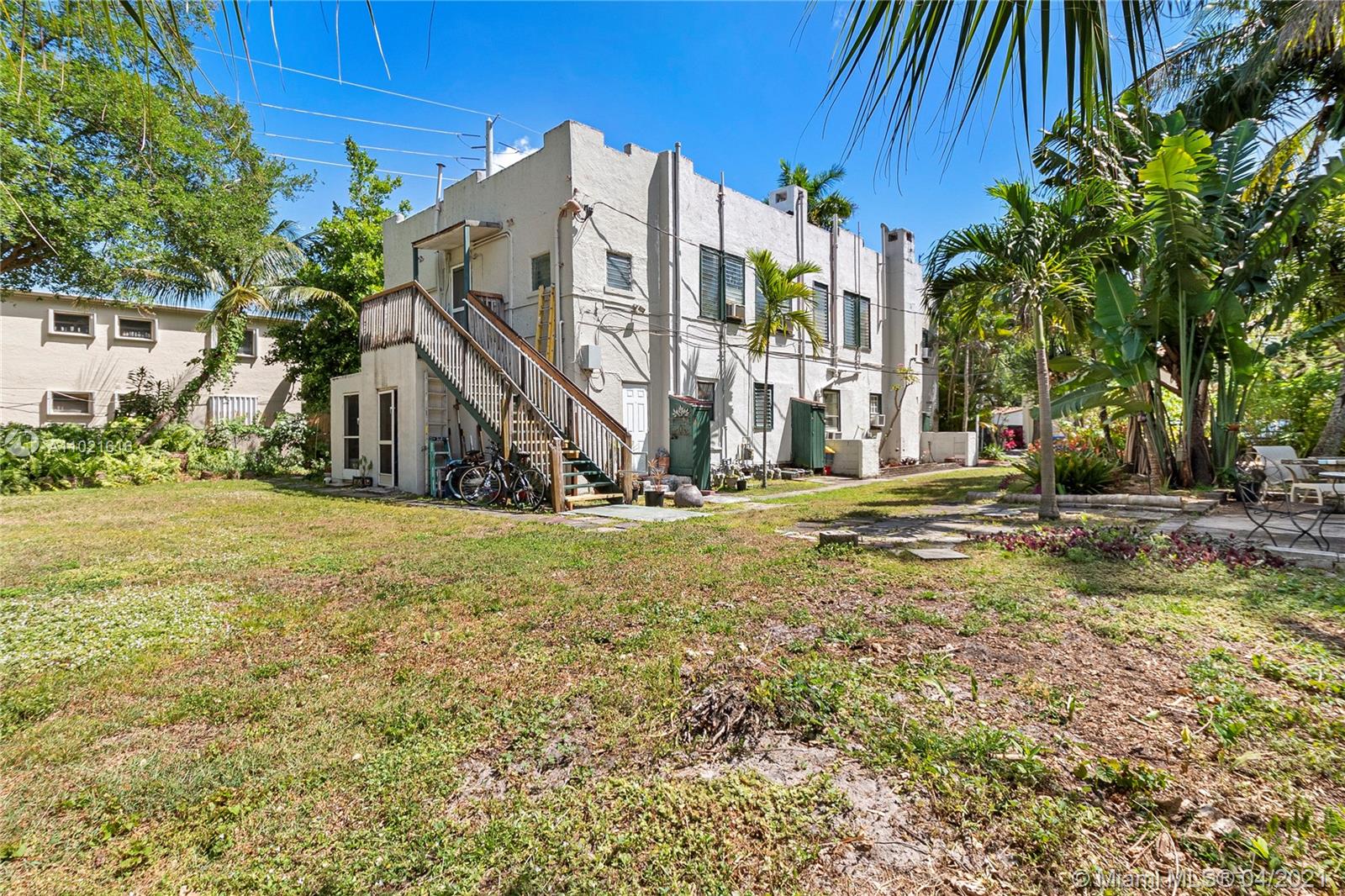 See details 17 / sq. ft. $ 2021-04-01 0 Photo
