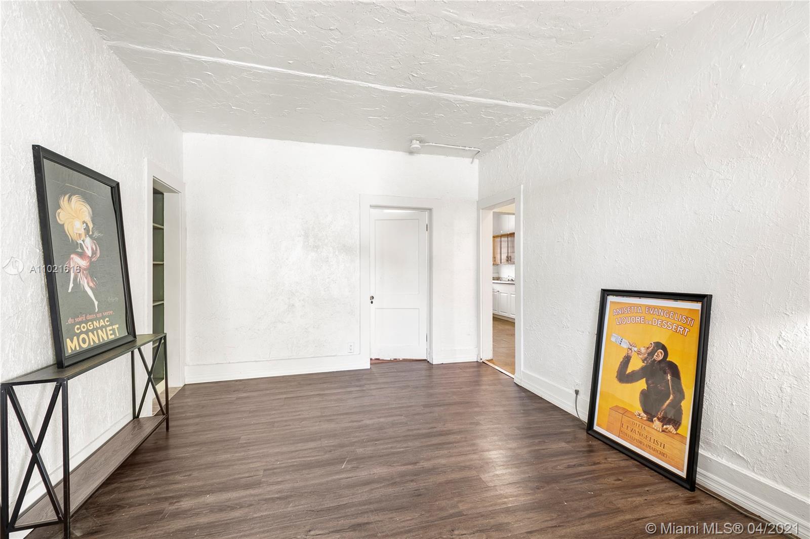 See details 17 / sq. ft. $ 2021-04-01 0 Photo