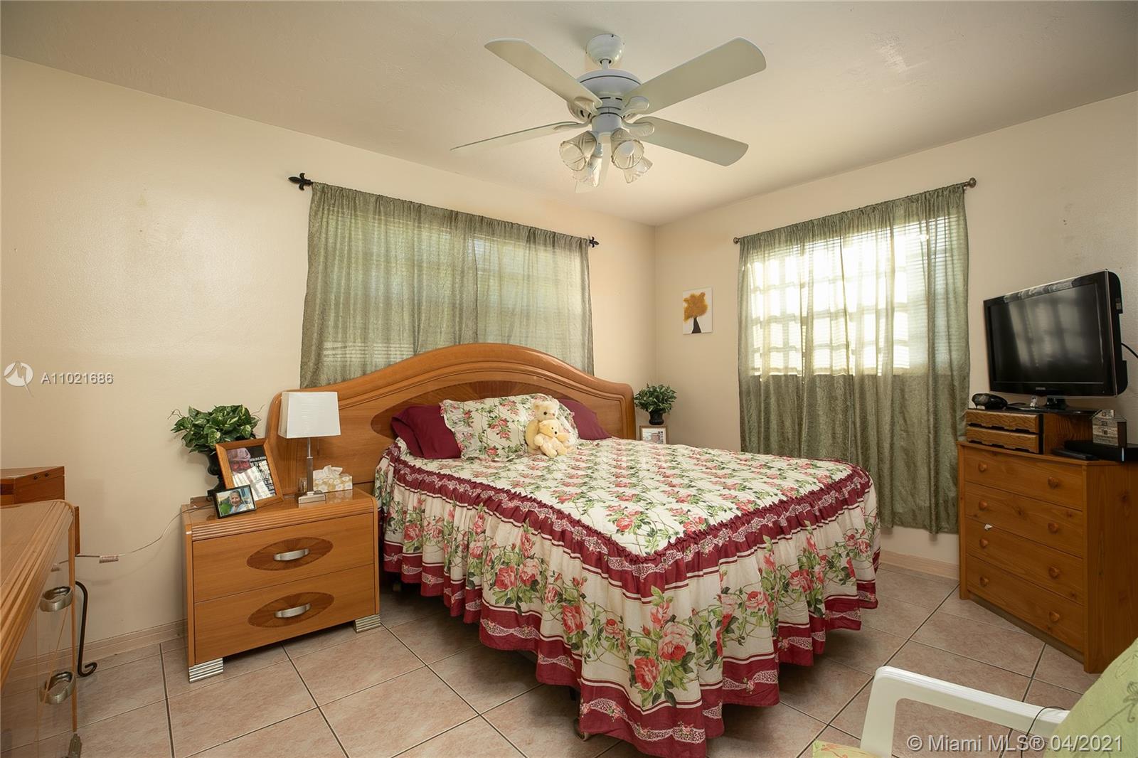 See details / 1148 sq. ft. $ 2021-04-01 0 Photo