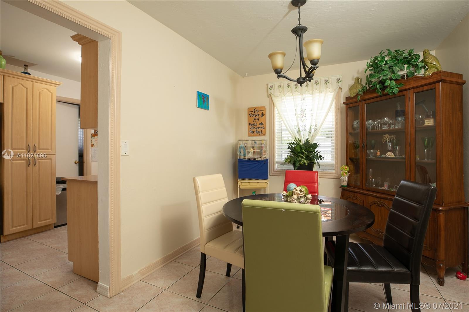 See details / 1148 sq. ft. $ 2021-04-01 0 Photo