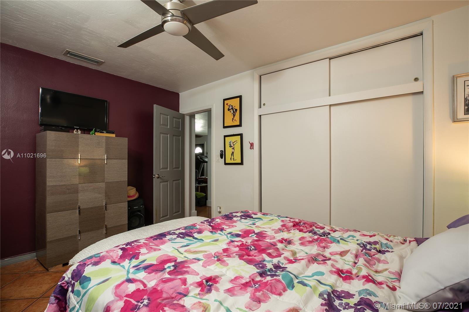 See details / 1148 sq. ft. $ 2021-04-01 0 Photo
