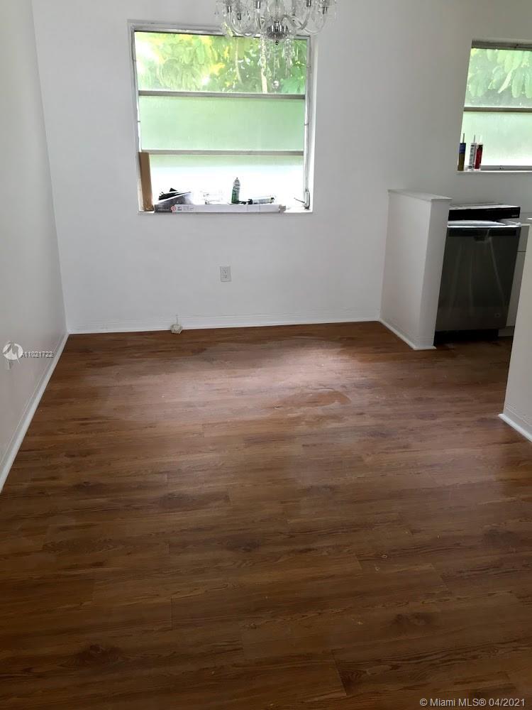 See details / 8202 sq. ft. $ 2021-04-01 0 Photo