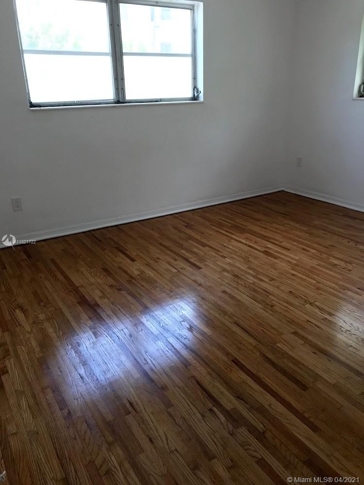 See details / 8202 sq. ft. $ 2021-04-01 0 Photo