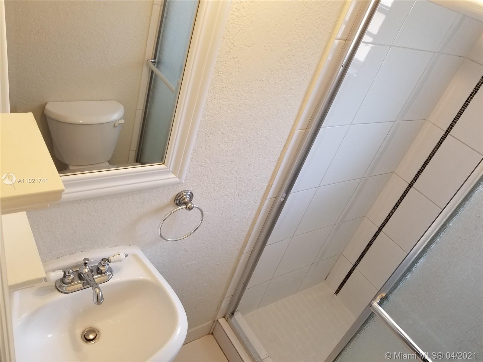 See details / sq. ft. $ 2021-04-01 0 Photo