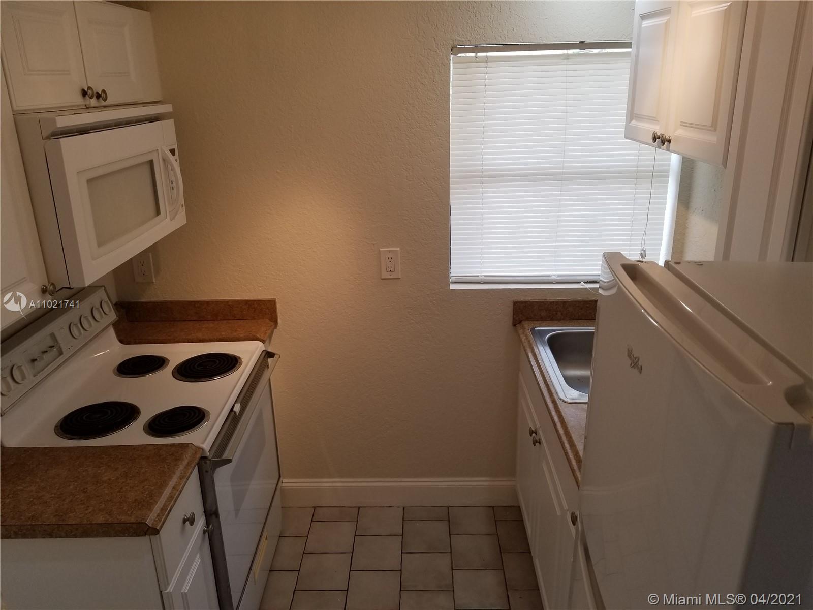 See details / sq. ft. $ 2021-04-01 0 Photo