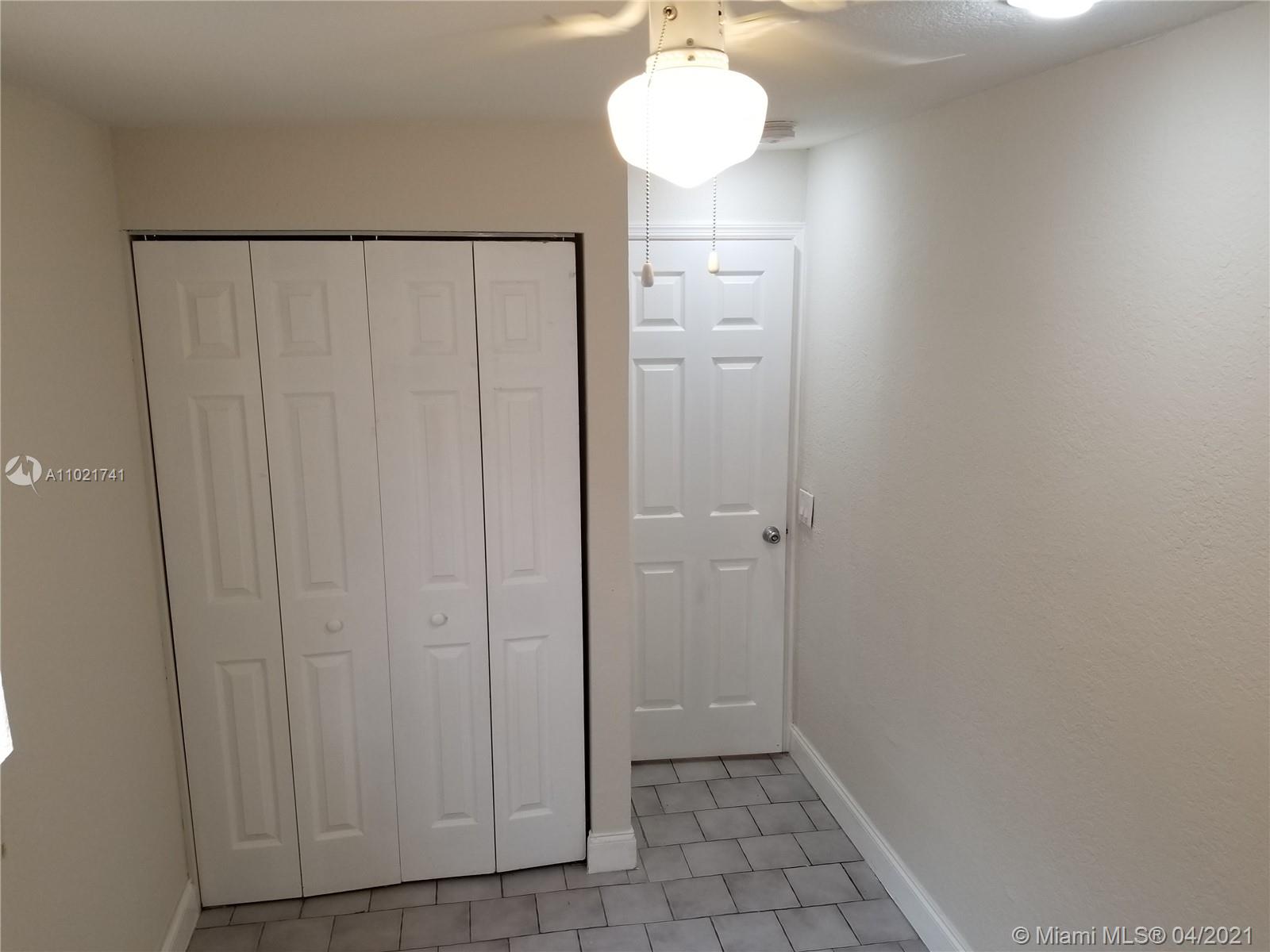 See details / sq. ft. $ 2021-04-01 0 Photo