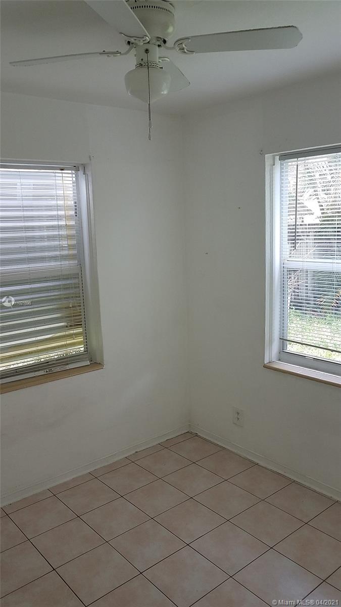 See details / 1291 sq. ft. $ 2021-04-01 0 Photo