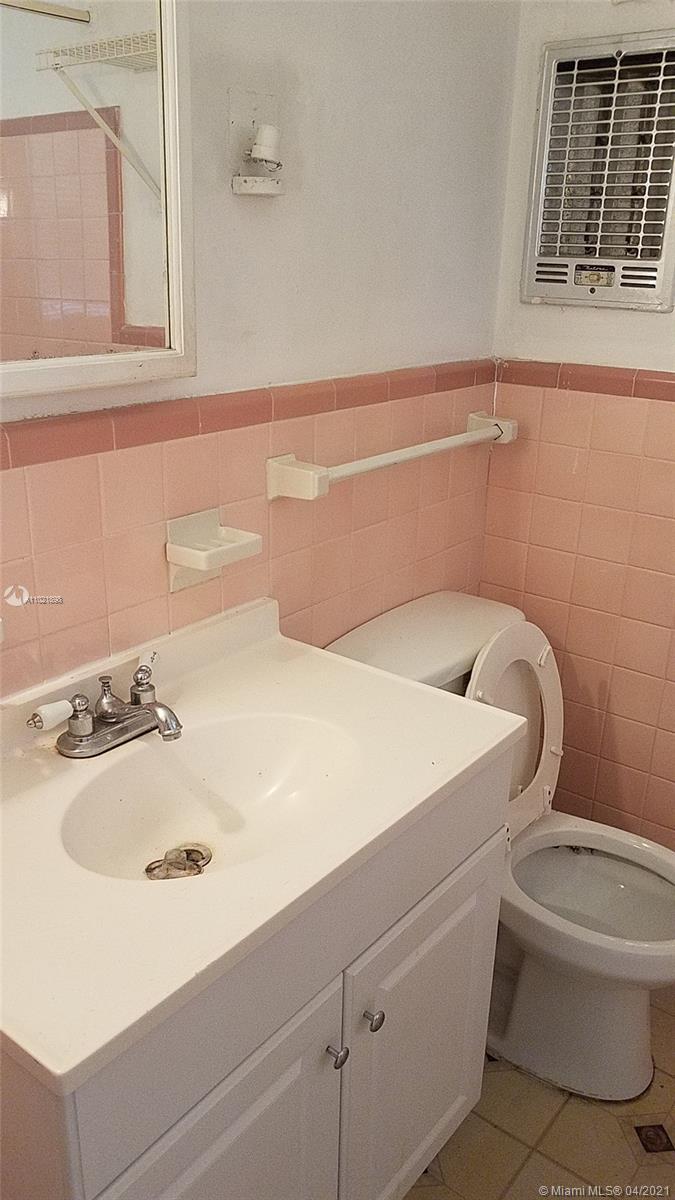See details / 1291 sq. ft. $ 2021-04-01 0 Photo