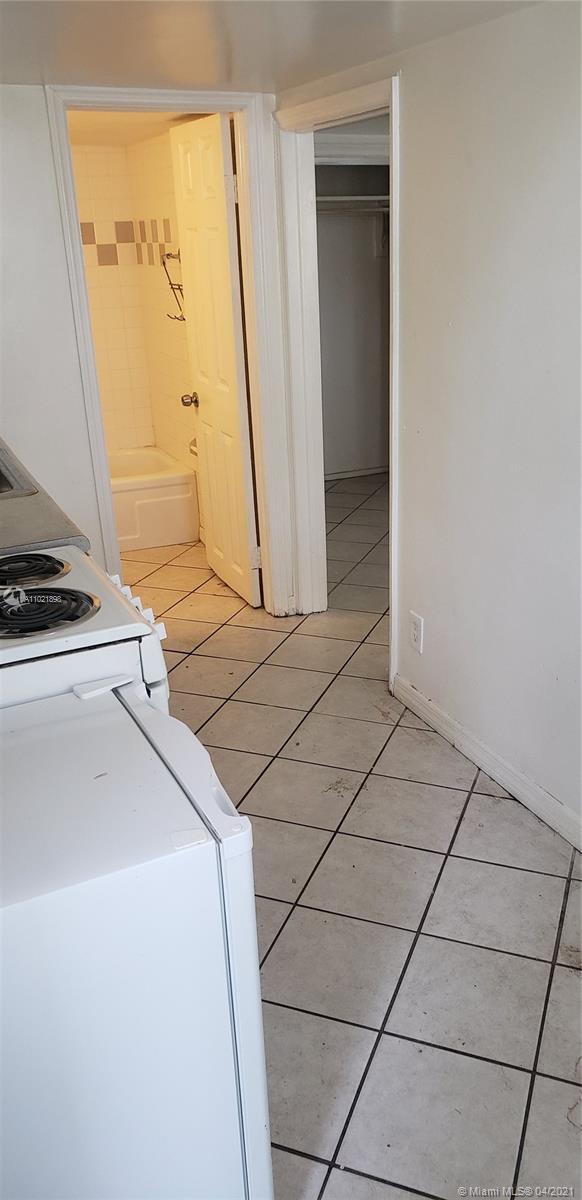 See details / 1291 sq. ft. $ 2021-04-01 0 Photo