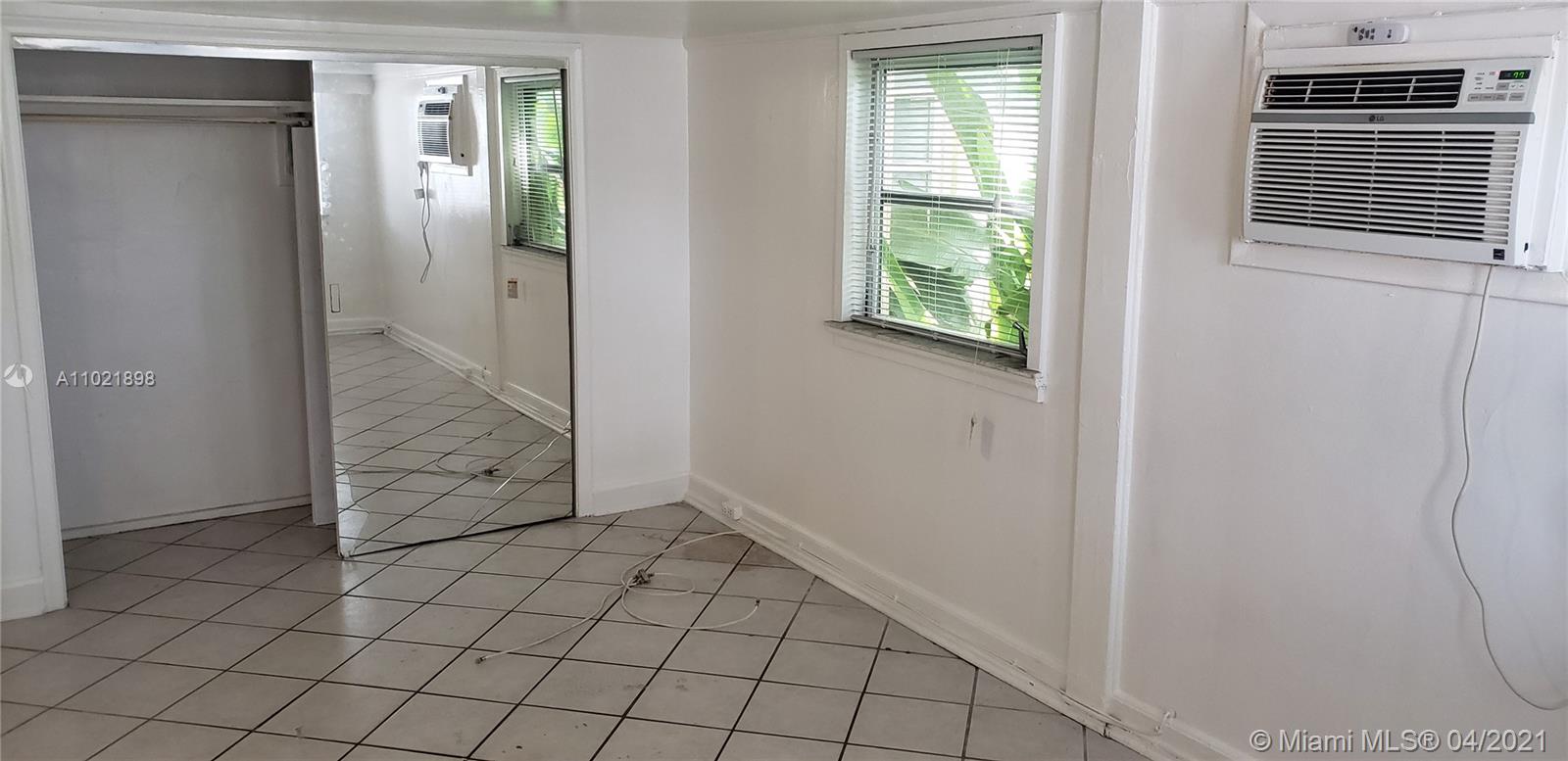 See details / 1291 sq. ft. $ 2021-04-01 0 Photo