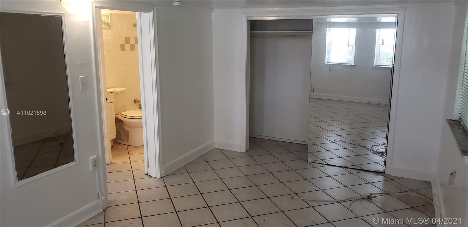 See details / 1291 sq. ft. $ 2021-04-01 0 Photo