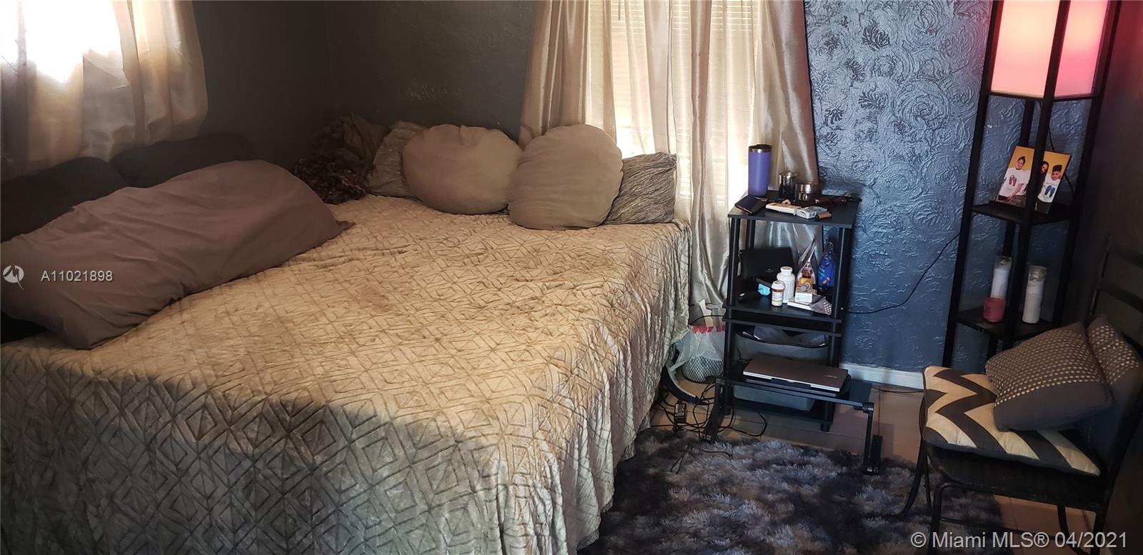 See details / 1291 sq. ft. $ 2021-04-01 0 Photo