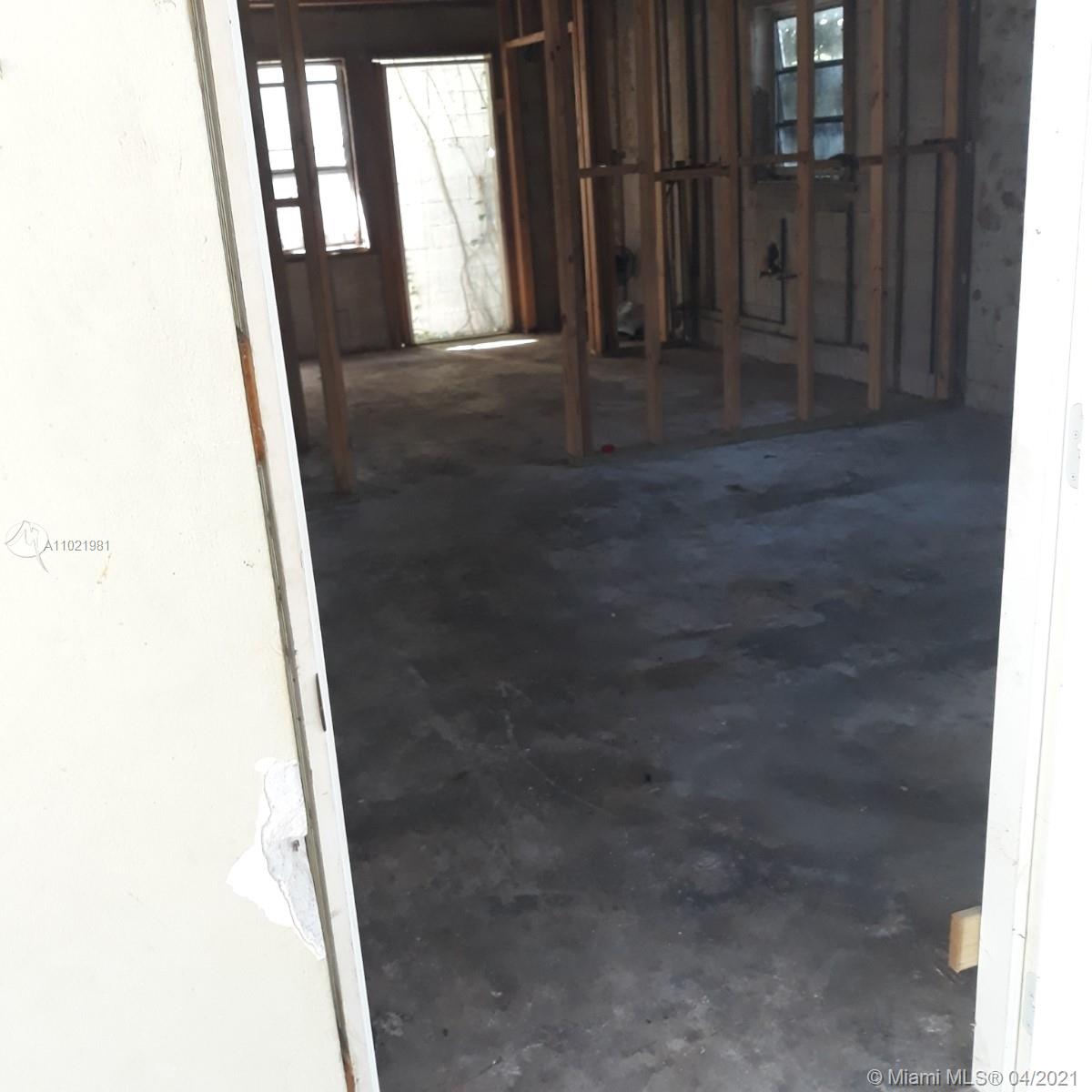 See details / 1540 sq. ft. $ 2021-04-02 0 Photo