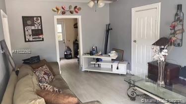 See details / 1715 sq. ft. $ 2021-04-02 0 Photo