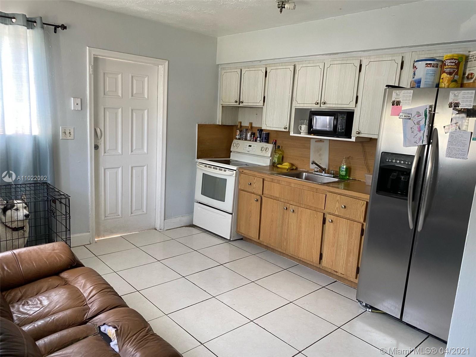 See details / 1715 sq. ft. $ 2021-04-02 0 Photo