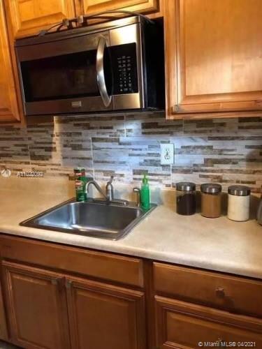 See details / 1715 sq. ft. $ 2021-04-02 0 Photo