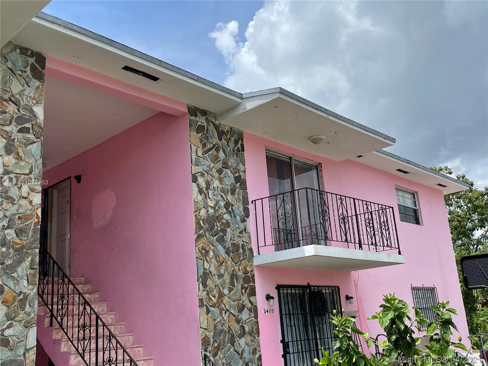 See details / 3285 sq. ft. $ 2021-04-05 0 Photo