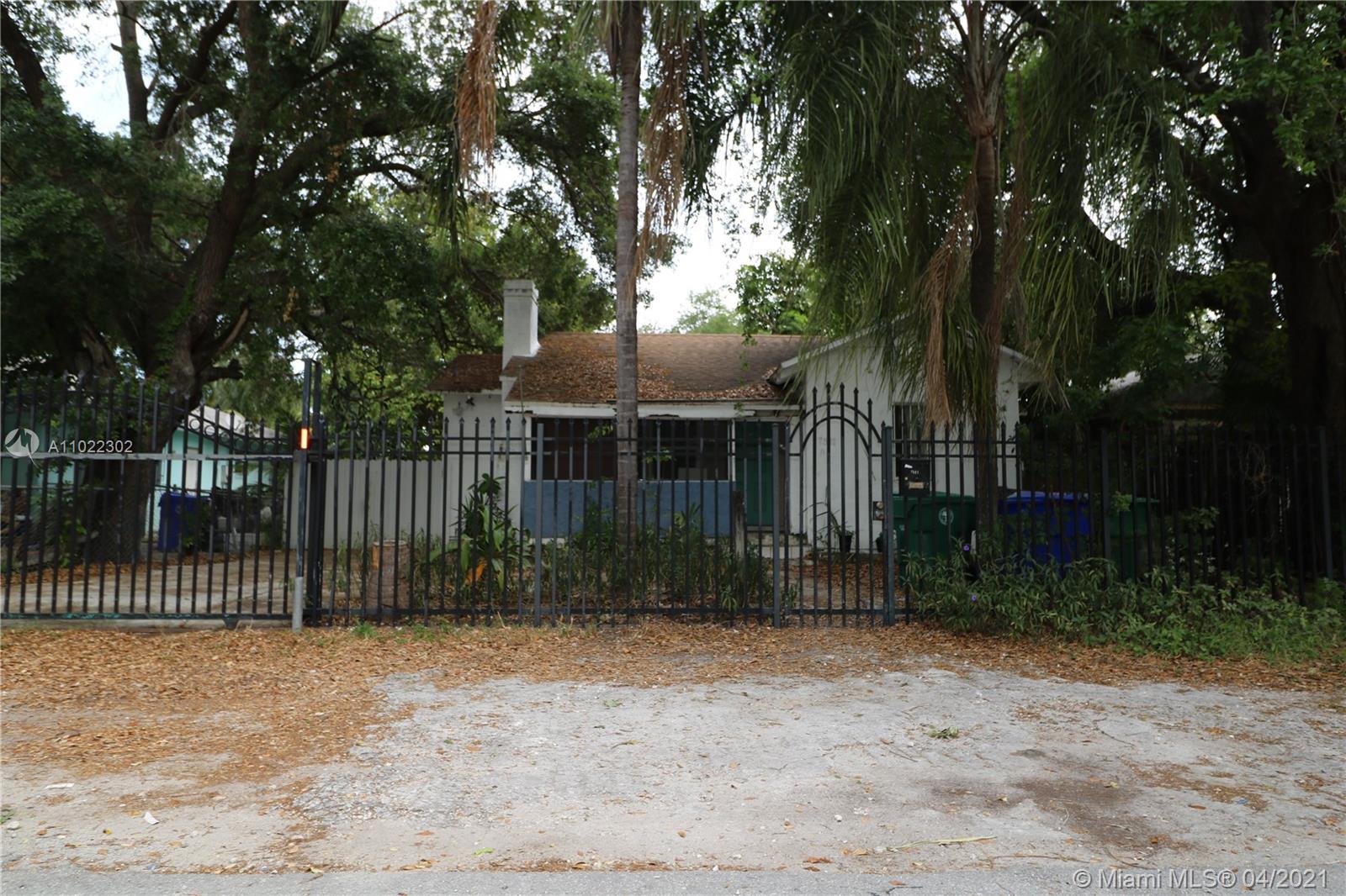 See details / 1537 sq. ft. $ 2021-04-02 0 Photo