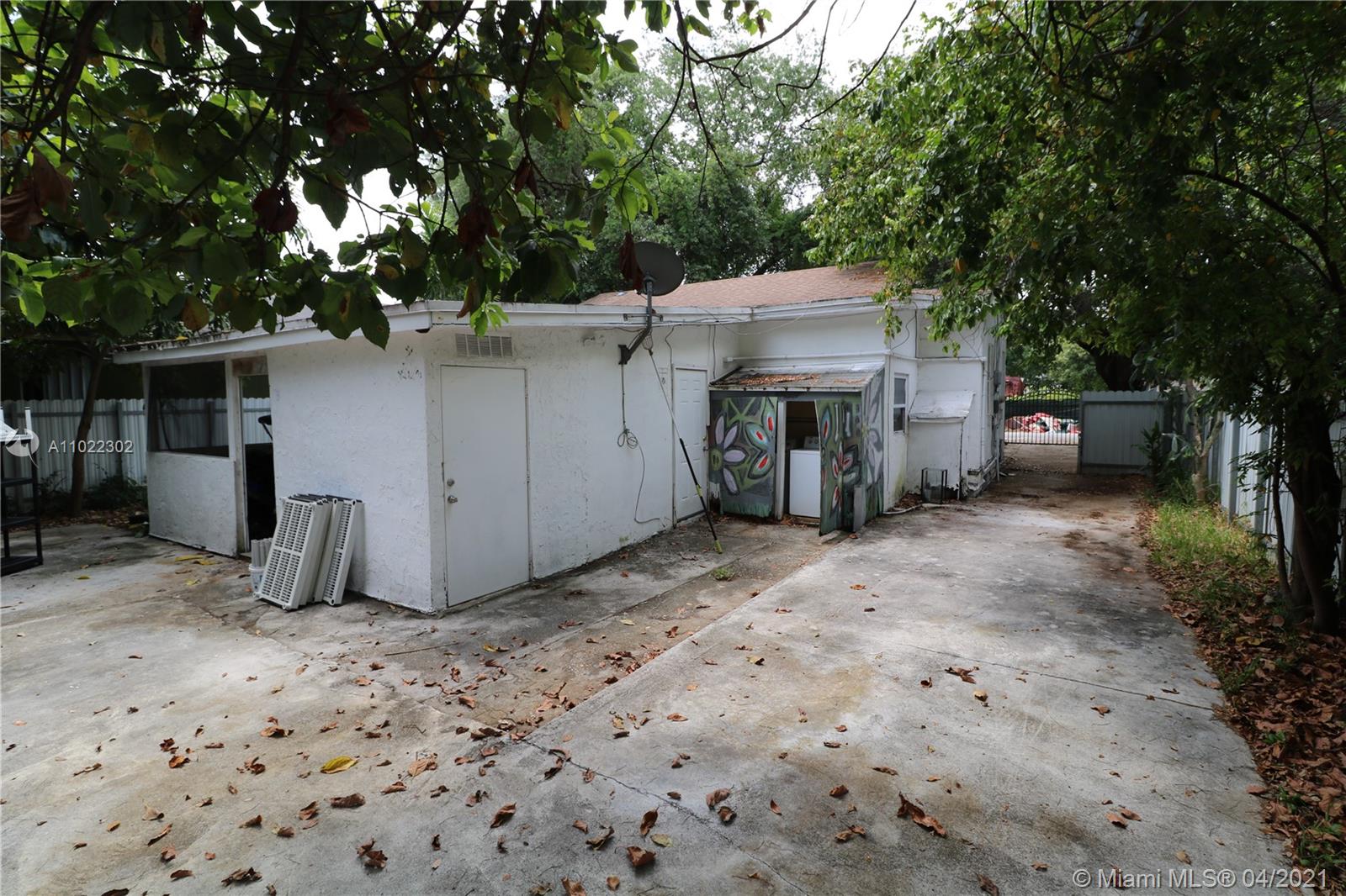 See details / 1537 sq. ft. $ 2021-04-02 0 Photo