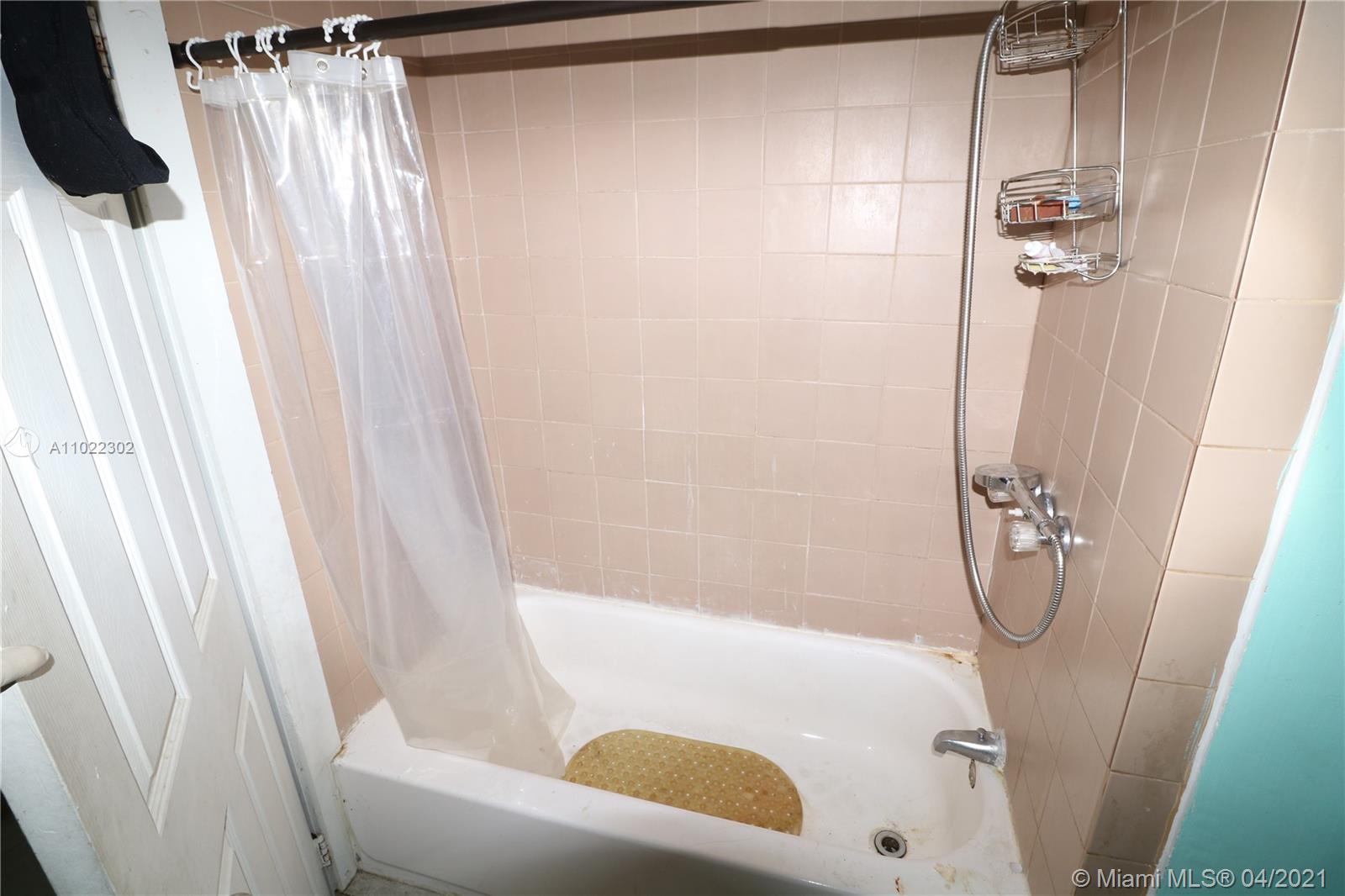 See details / 1537 sq. ft. $ 2021-04-02 0 Photo