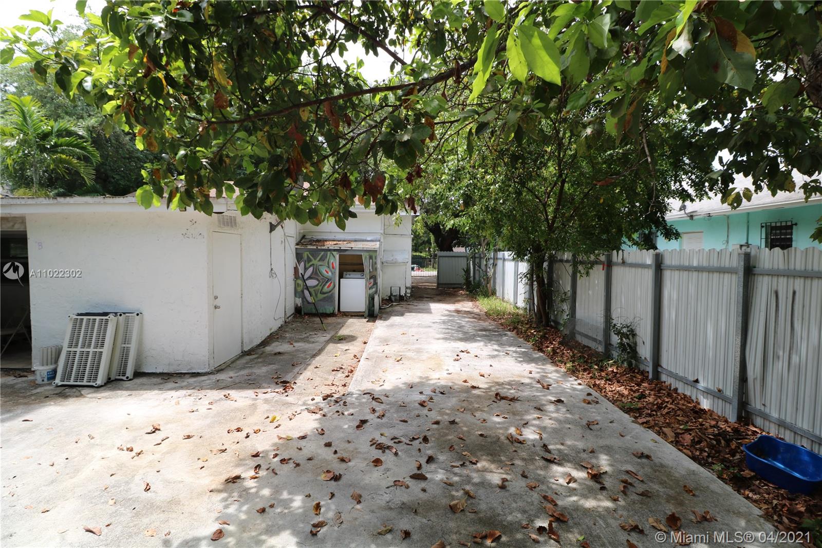 See details / 1537 sq. ft. $ 2021-04-02 0 Photo