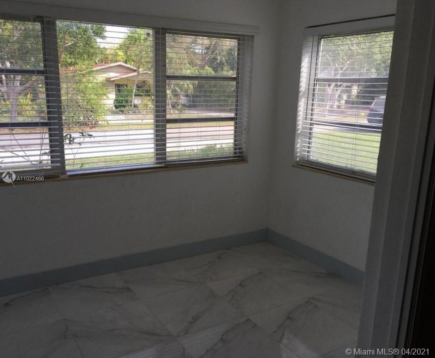 See details / 3080 sq. ft. $ 2021-04-02 0 Photo