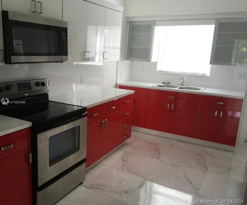 See details / 3080 sq. ft. $ 2021-04-02 0 Photo
